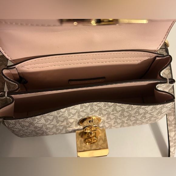 Michael Kors Lita Small Crossbody Bag - Picture 2 of 5